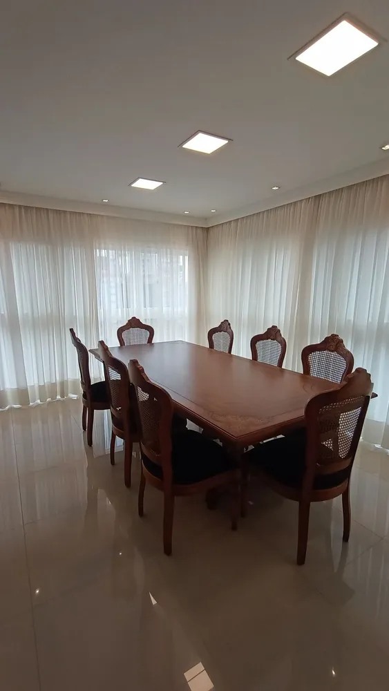 Apartamento, 3 quartos, 130 m² - Foto 2