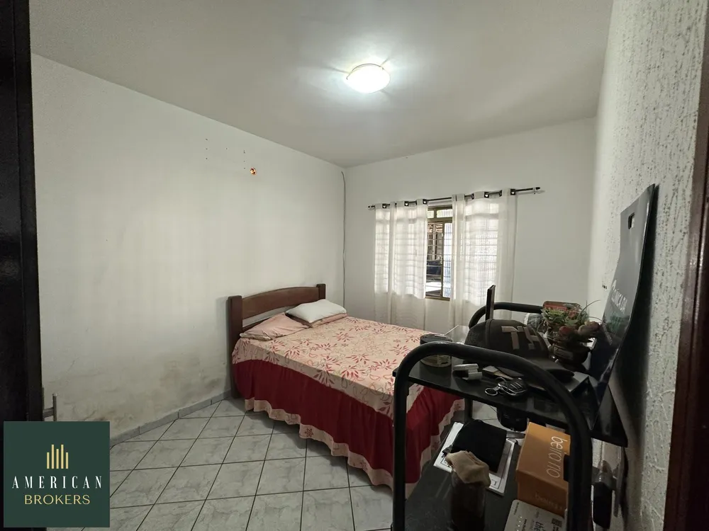 Casa, 3 quartos, 265 m² - Foto 1