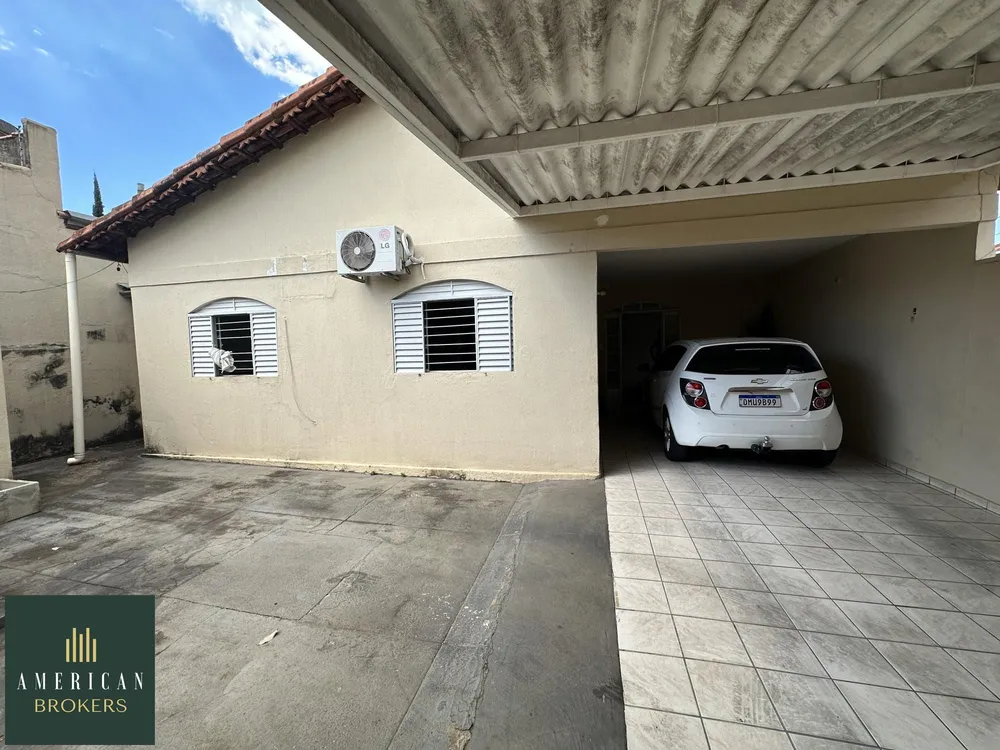 Casa, 4 quartos, 275 m² - Foto 2