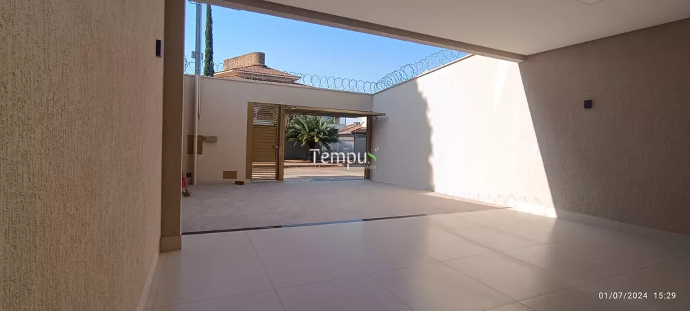 Sobrado à venda com 4 quartos, 235m² - Foto 4