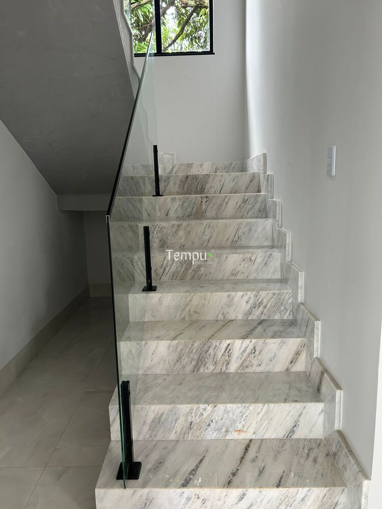 Casa à venda com 4 quartos, 279m² - Foto 6