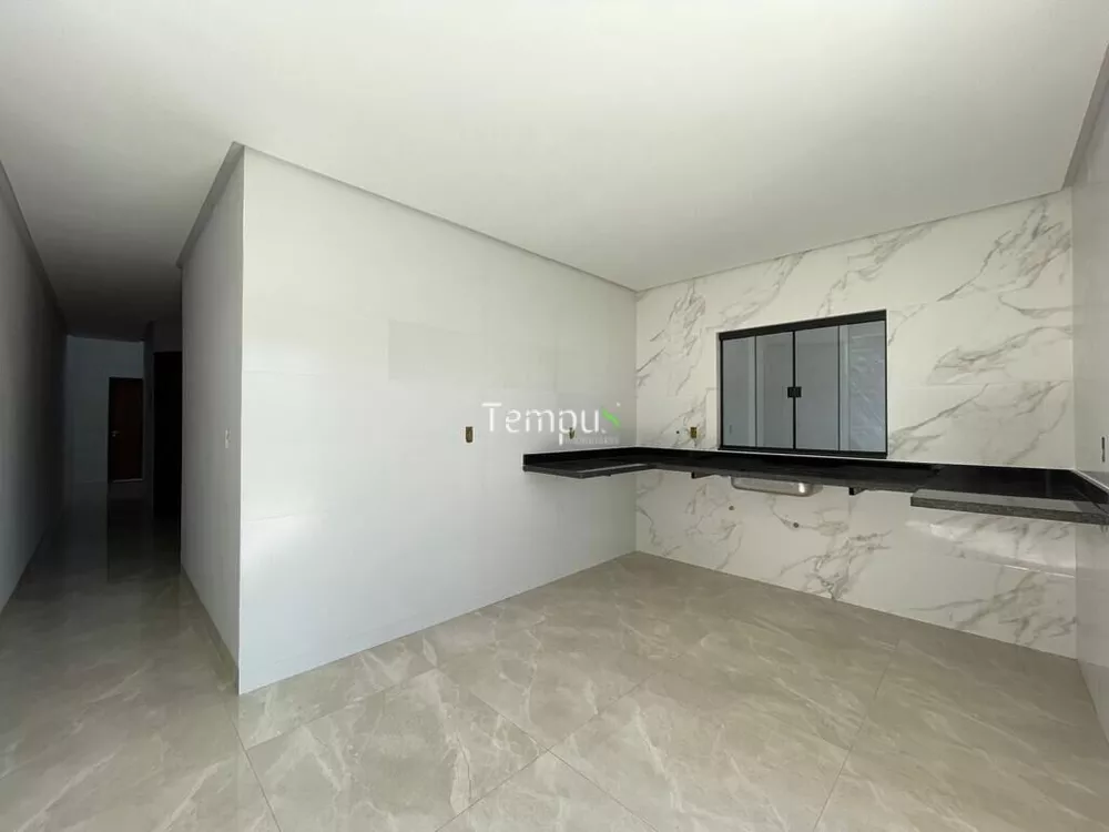 Casa à venda com 3 quartos, 110m² - Foto 10