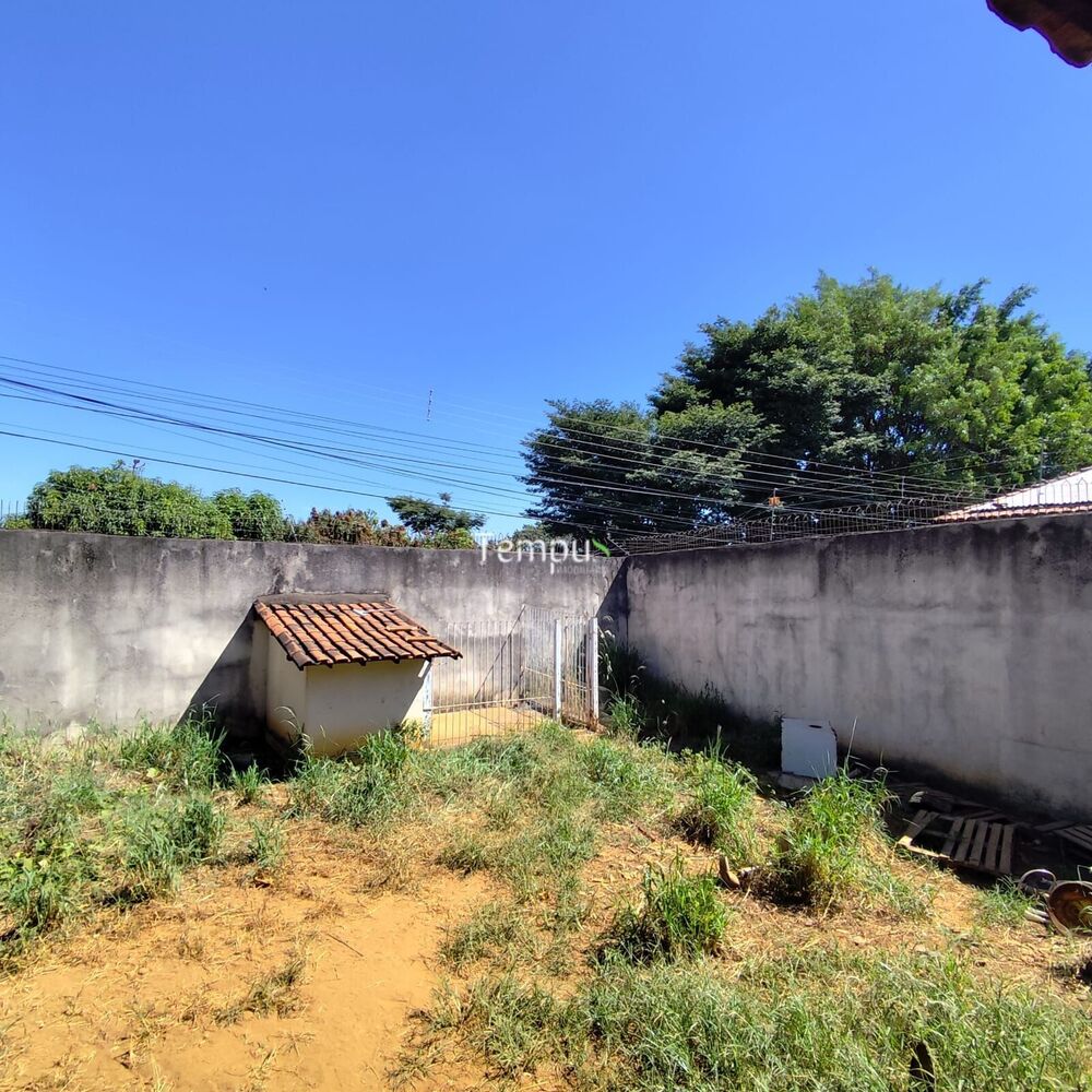 Casa à venda com 3 quartos, 224m² - Foto 17