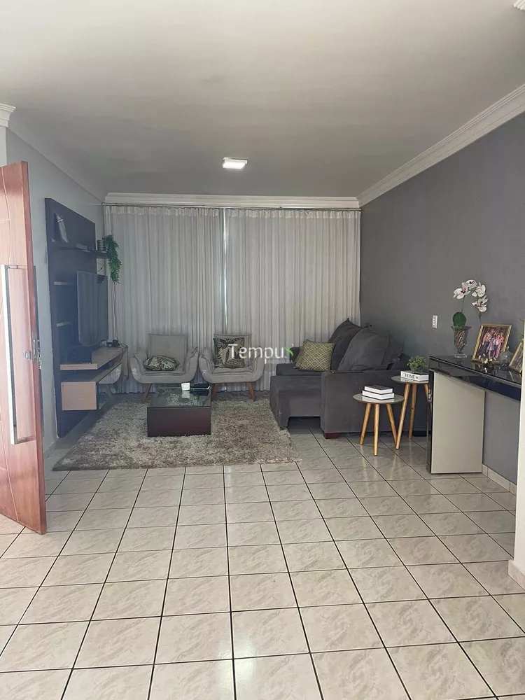 Casa à venda com 3 quartos, 240m² - Foto 12