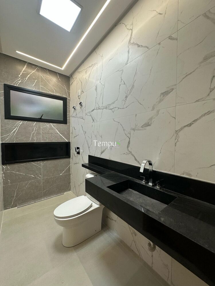 Casa de Condomínio à venda com 3 quartos, 175m² - Foto 1