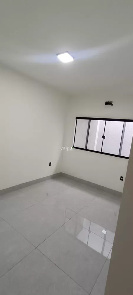 Casa à venda com 3 quartos, 110m² - Foto 4