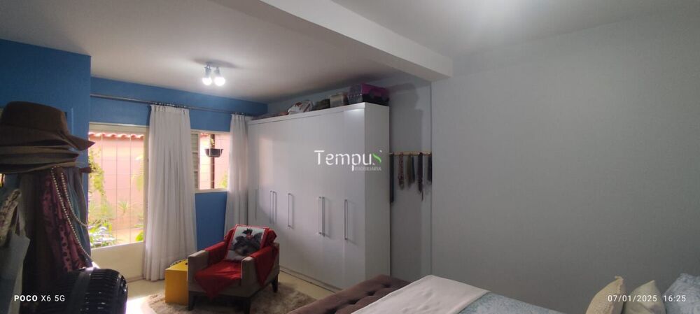 Casa à venda com 5 quartos, 318m² - Foto 14