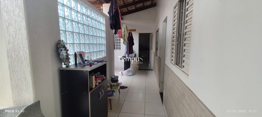 Casa à venda com 5 quartos, 318m² - Foto 17