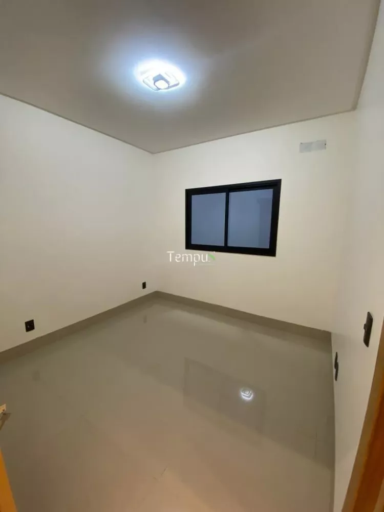 Casa à venda com 3 quartos, 174m² - Foto 8