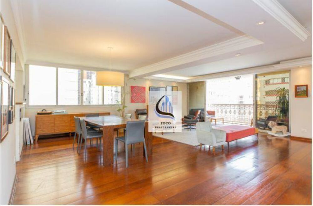 Apartamento, 3 quartos, 331 m² - Foto 2