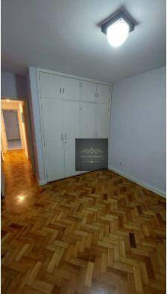 Apartamento para alugar com 3 quartos, 130m² - Foto 2