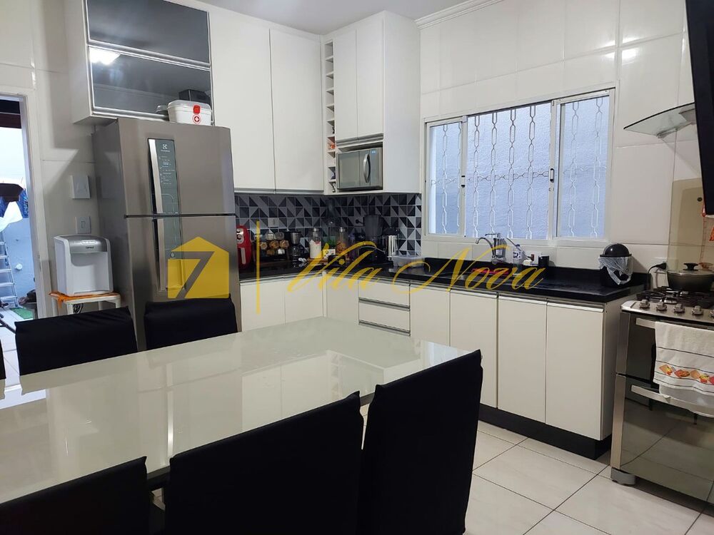 Casa à venda com 3 quartos, 170m² - Foto 9