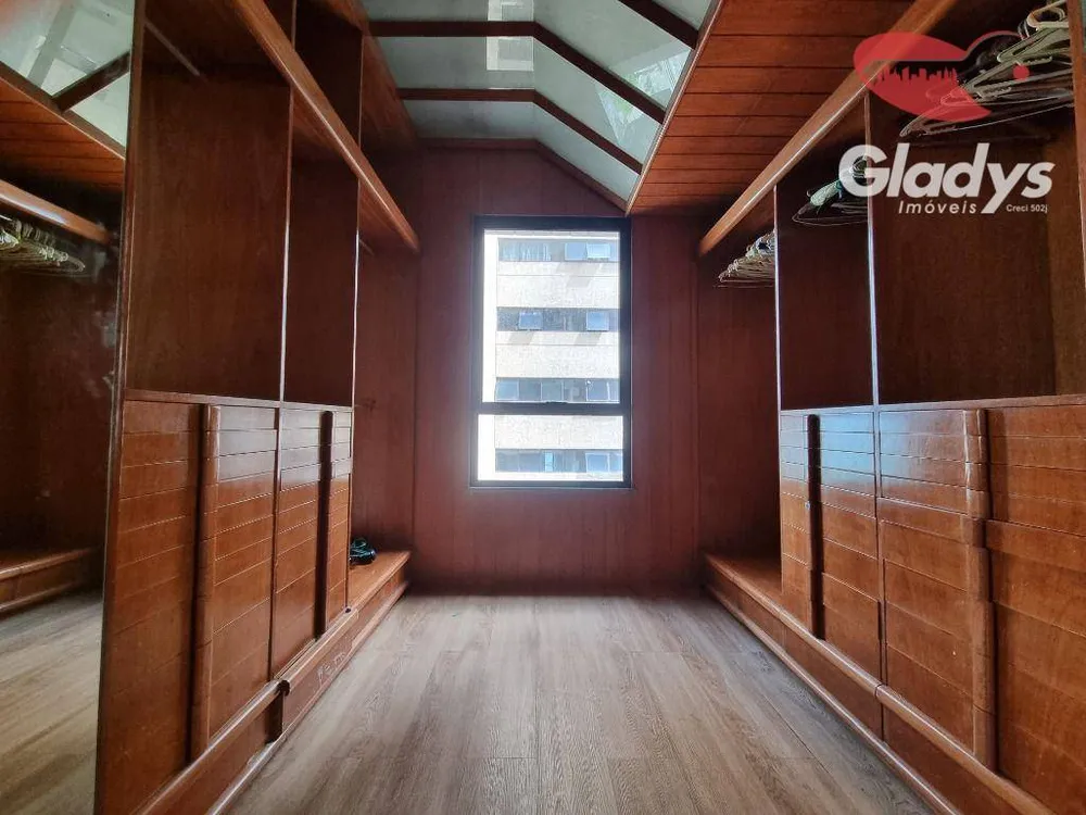 Apartamento, 3 quartos, 261 m² - Foto 15