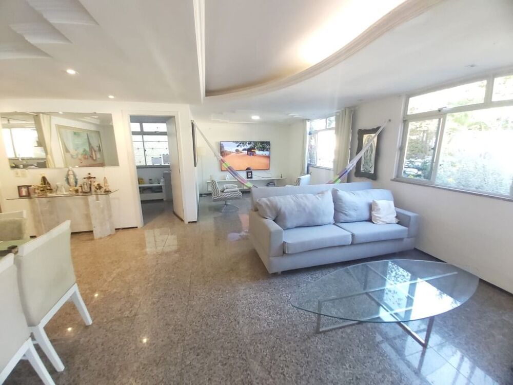 Casa, 4 quartos, 308 m² - Foto 1
