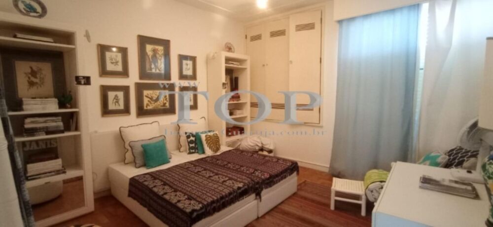 Apartamento à venda com 3 quartos, 141m² - Foto 1