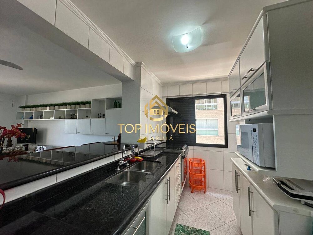Apartamento à venda com 3 quartos, 140m² - Foto 2