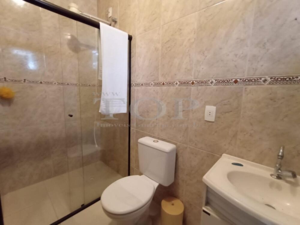 Casa, 6 quartos, 165 m² - Foto 1