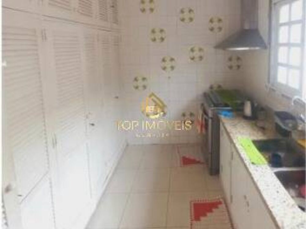 Casa, 4 quartos, 245 m² - Foto 2