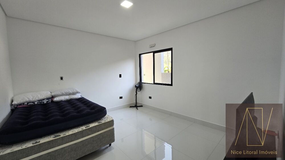 Sobrado, 4 quartos, 300 m² - Foto 1