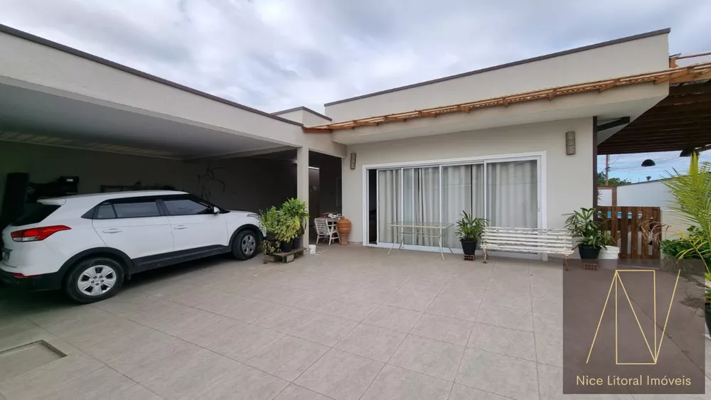 Casa à venda com 3 quartos, 256m² - Foto 2