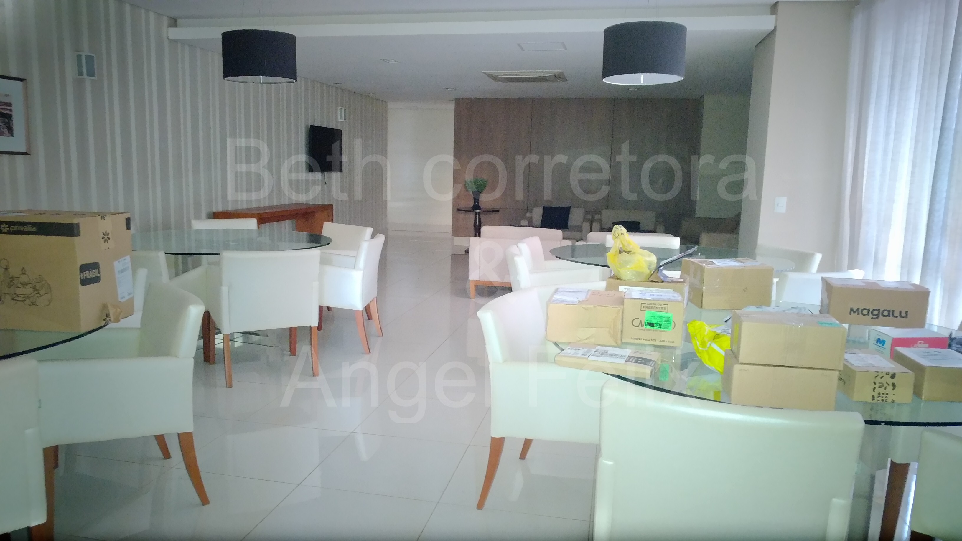 Apartamento à venda com 2 quartos, 152m² - Foto 2