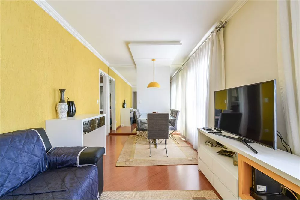 Apartamento à venda com 2 quartos, 72m² - Foto 2