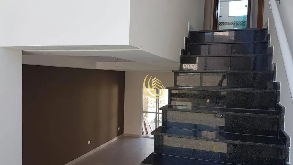 Sobrado, 3 quartos, 215 m² - Foto 2
