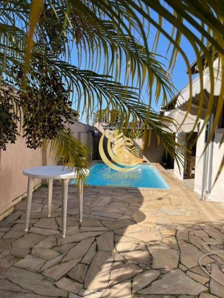 Casa, 4 quartos, 180 m² - Foto 1
