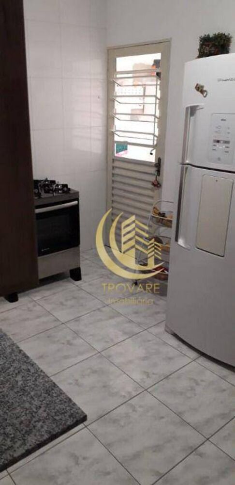 Sobrado à venda com 3 quartos, 120m² - Foto 2