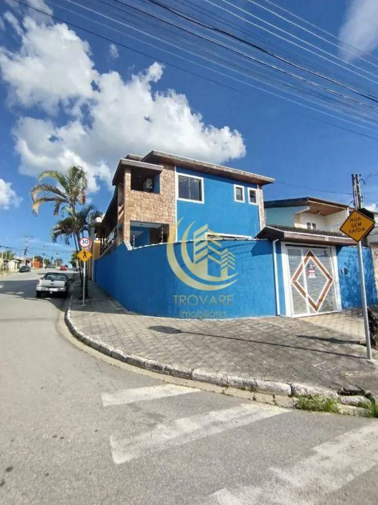 Sobrado, 6 quartos, 255 m² - Foto 1