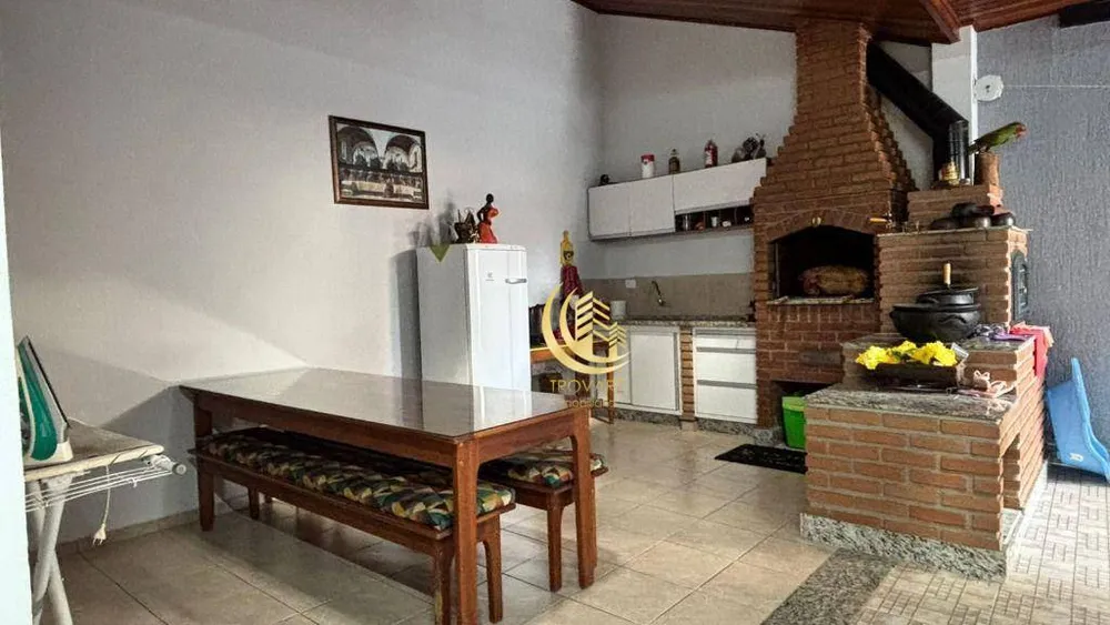 Casa, 3 quartos, 224 m² - Foto 13