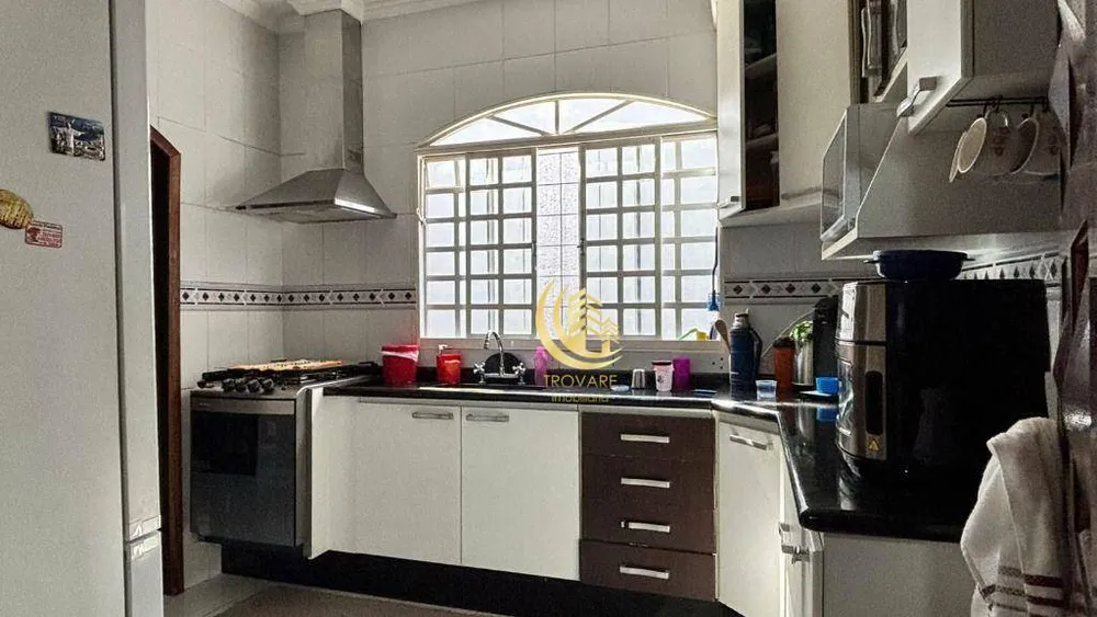 Casa, 3 quartos, 224 m² - Foto 8