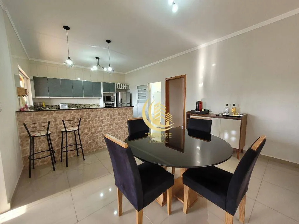 Sobrado, 3 quartos, 310 m² - Foto 1