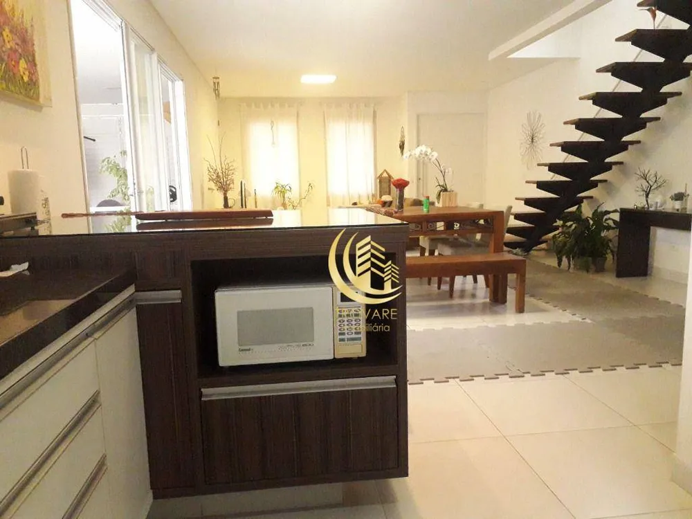 Sobrado, 3 quartos, 322 m² - Foto 11