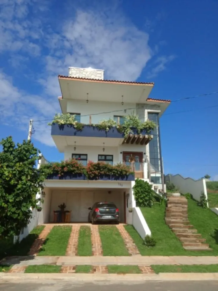 Sobrado, 3 quartos, 270 m² - Foto 1
