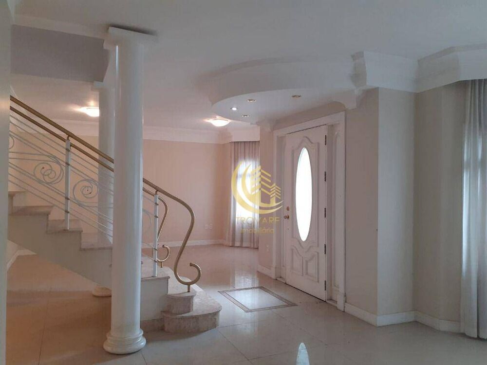 Casa de Condomínio à venda e aluguel com 3 quartos, 226m² - Foto 1