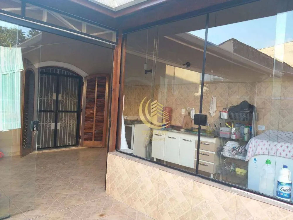 Casa, 3 quartos, 216 m² - Foto 4