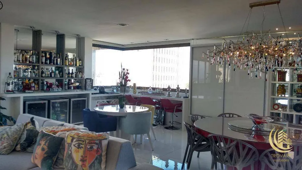 Apartamento, 3 quartos, 260 m² - Foto 5