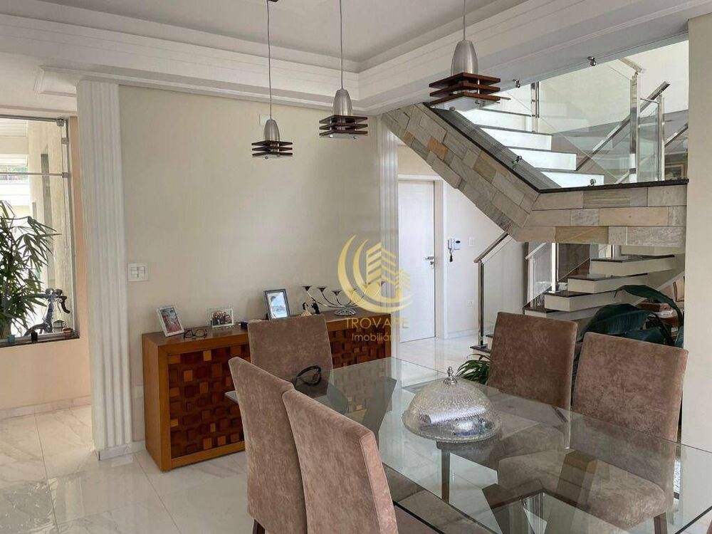 Sobrado à venda e aluguel com 4 quartos, 297m² - Foto 1