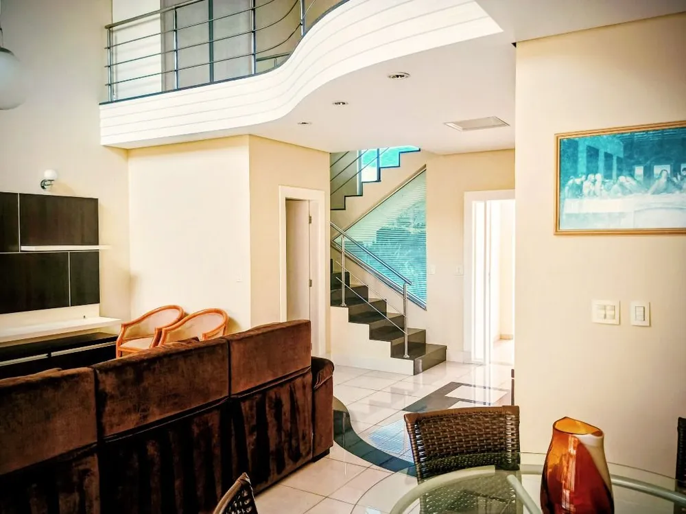 Sobrado, 3 quartos, 244 m² - Foto 3