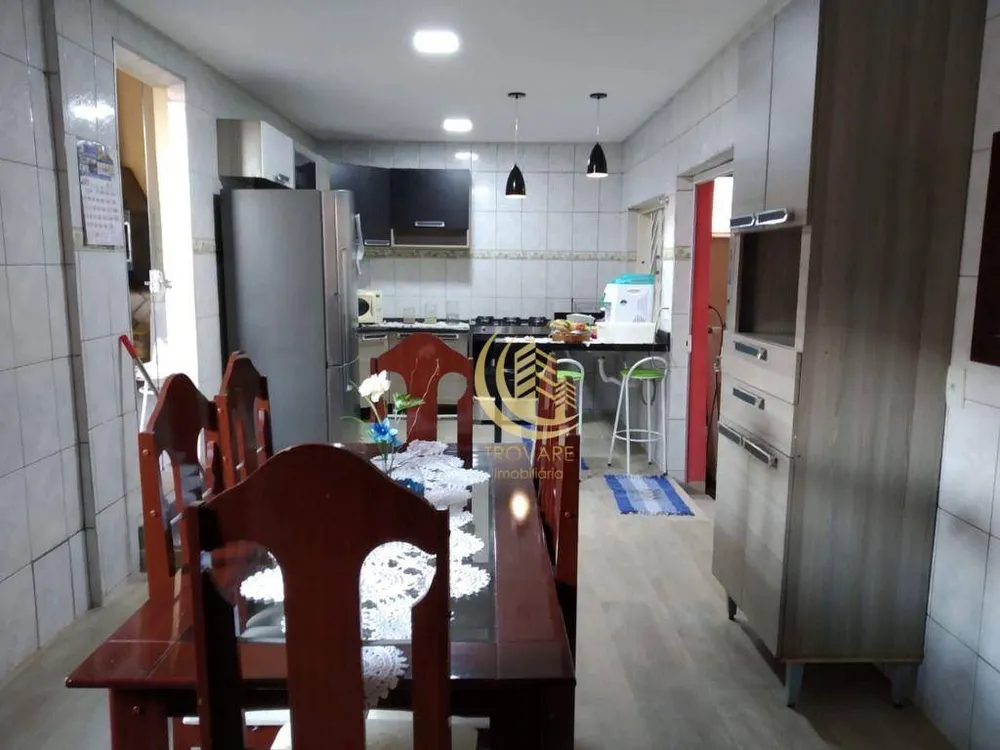 Casa, 4 quartos, 210 m² - Foto 14
