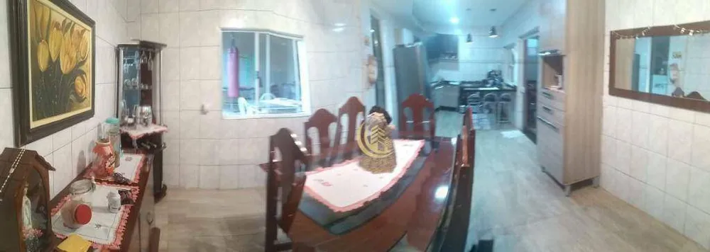 Casa, 4 quartos, 210 m² - Foto 1