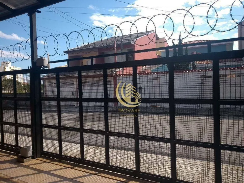 Sobrado, 4 quartos, 300 m² - Foto 1