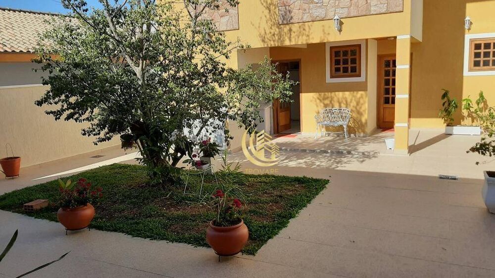 Sobrado, 3 quartos, 235 m² - Foto 1