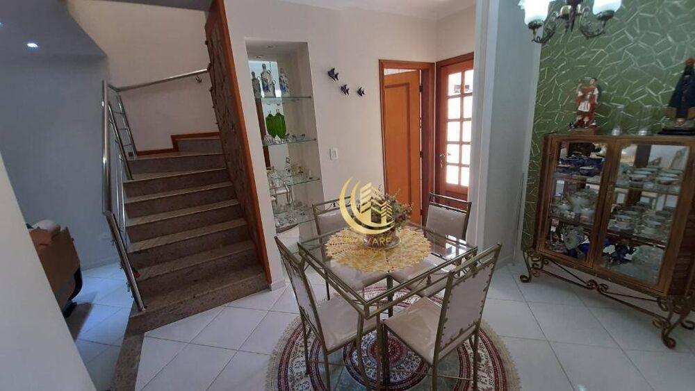 Sobrado, 3 quartos, 235 m² - Foto 2