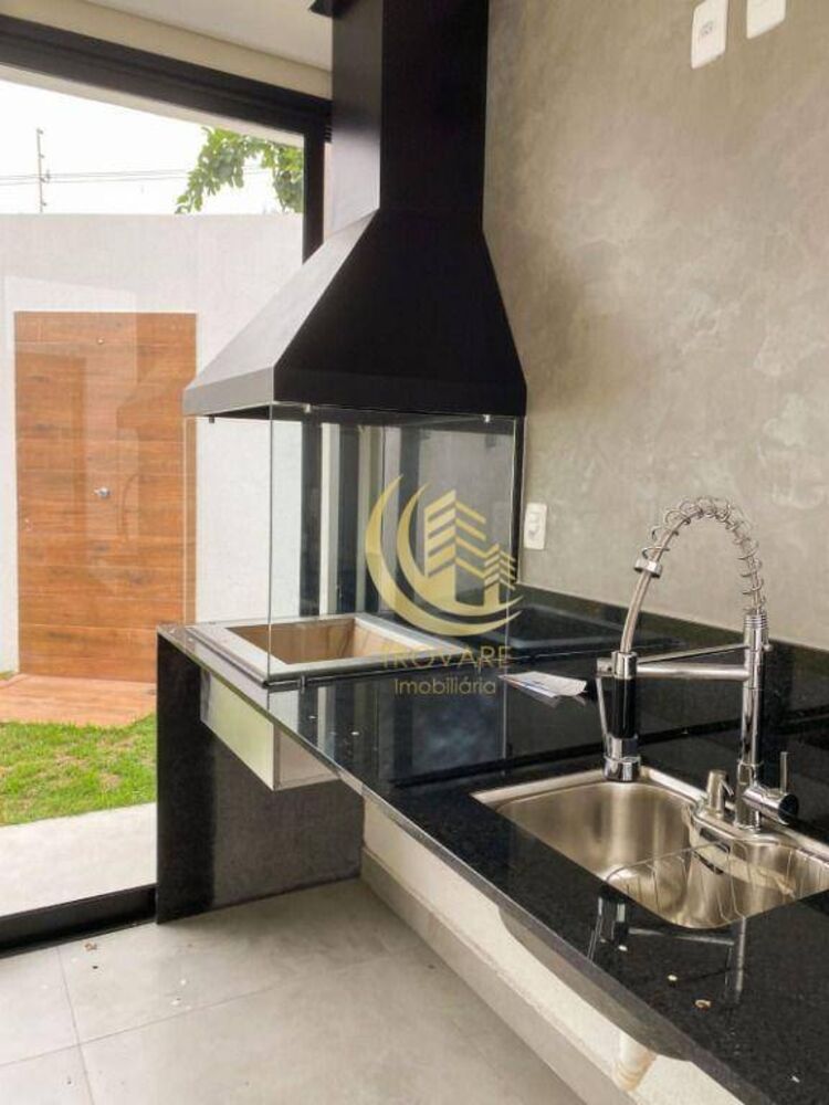 Casa de Condomínio à venda com 3 quartos, 199m² - Foto 2