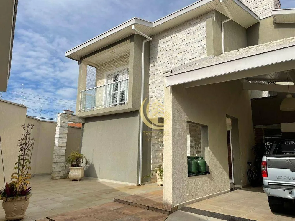 Sobrado, 4 quartos, 297 m² - Foto 1