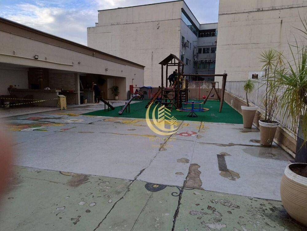Apartamento à venda com 3 quartos, 70m² - Foto 2