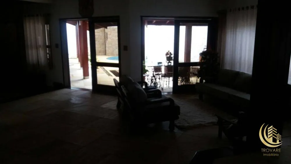 Sobrado, 3 quartos, 310 m² - Foto 1
