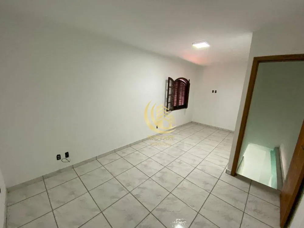 Casa, 3 quartos, 270 m² - Foto 4
